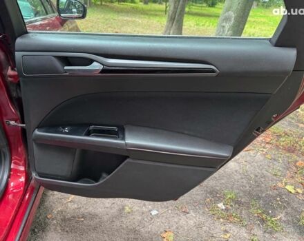 Красный Форд Фьюжн, объемом двигателя 2.5 л и пробегом 238 тыс. км за 8990 $, фото 16 на Automoto.ua