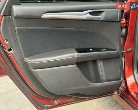 Красный Форд Фьюжн, объемом двигателя 2.52 л и пробегом 233 тыс. км за 9999 $, фото 21 на Automoto.ua