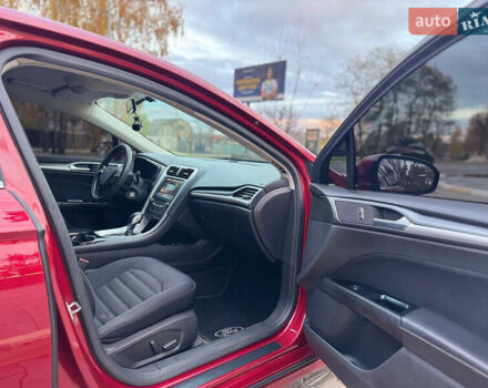 Форд Фьюжн 2014 в Киеве на Automoto.ua Красный Форд Фьюжн, объемом двигателя 2.49 л и пробегом 153 тыс. км за 9500 $, фото 13 на Automoto.ua