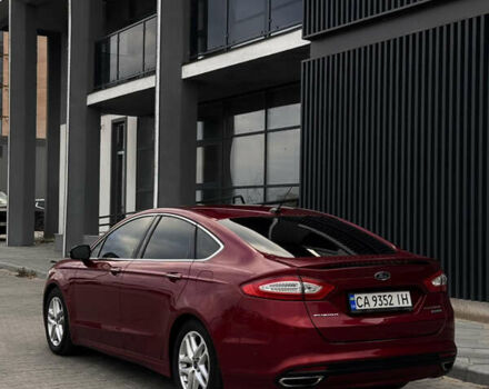 Червоний Форд Фьюжен, об'ємом двигуна 2 л та пробігом 236 тис. км за 10800 $, фото 2 на Automoto.ua