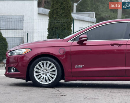 Красный Форд Фьюжн, объемом двигателя 2 л и пробегом 210 тыс. км за 10500 $, фото 8 на Automoto.ua
