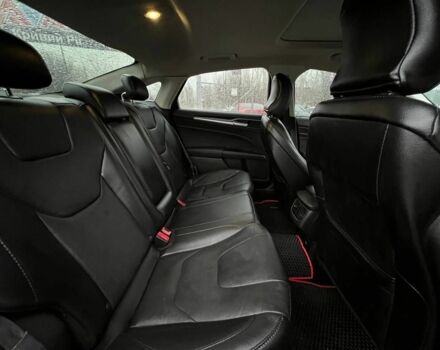 Красный Форд Фьюжн, объемом двигателя 2 л и пробегом 135 тыс. км за 9500 $, фото 19 на Automoto.ua