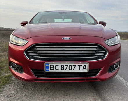 Красный Форд Фьюжн, объемом двигателя 2 л и пробегом 140 тыс. км за 12000 $, фото 1 на Automoto.ua