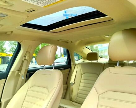 Красный Форд Фьюжн, объемом двигателя 2 л и пробегом 215 тыс. км за 9500 $, фото 6 на Automoto.ua