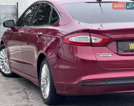 Красный Форд Фьюжн, объемом двигателя 2 л и пробегом 210 тыс. км за 10500 $, фото 15 на Automoto.ua