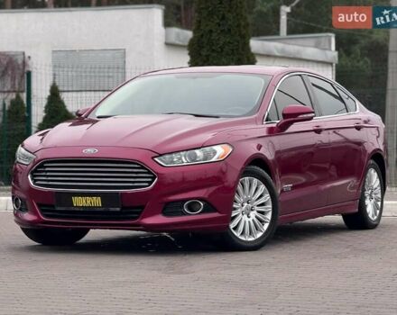 Красный Форд Фьюжн, объемом двигателя 2 л и пробегом 210 тыс. км за 10500 $, фото 1 на Automoto.ua