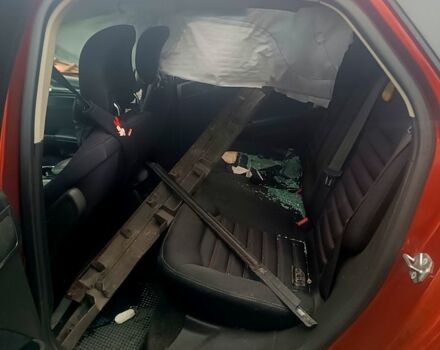 Червоний Форд Фьюжен, об'ємом двигуна 2.5 л та пробігом 178 тис. км за 5500 $, фото 3 на Automoto.ua