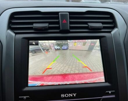 Красный Форд Фьюжн, объемом двигателя 2 л и пробегом 135 тыс. км за 9500 $, фото 10 на Automoto.ua