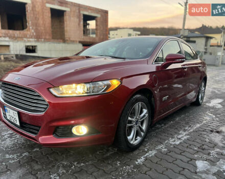 Красный Форд Фьюжн, объемом двигателя 2 л и пробегом 96 тыс. км за 13000 $, фото 3 на Automoto.ua