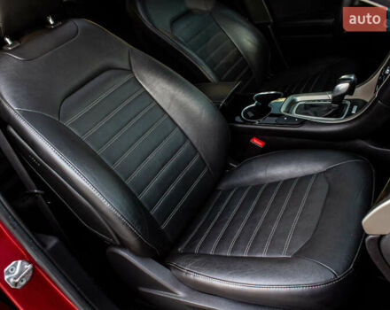 Красный Форд Фьюжн, объемом двигателя 2 л и пробегом 94 тыс. км за 14900 $, фото 41 на Automoto.ua