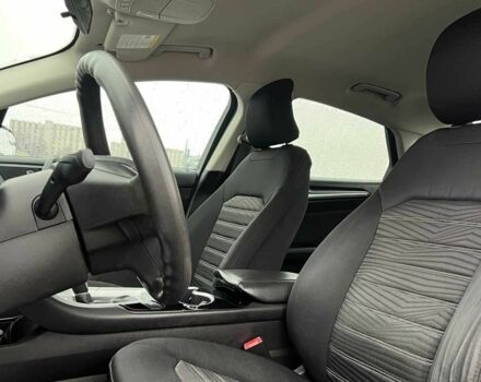 Красный Форд Фьюжн, объемом двигателя 2.5 л и пробегом 181 тыс. км за 11800 $, фото 6 на Automoto.ua