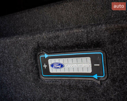 Красный Форд Фьюжн, объемом двигателя 2 л и пробегом 94 тыс. км за 14900 $, фото 37 на Automoto.ua