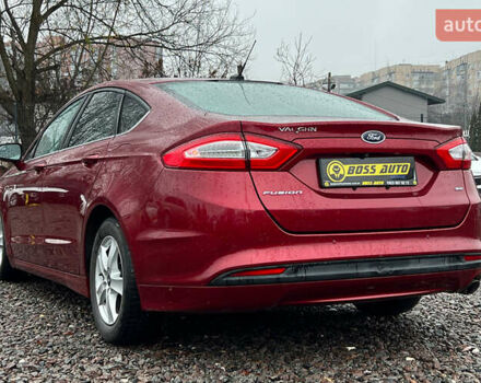 Красный Форд Фьюжн, объемом двигателя 2.49 л и пробегом 181 тыс. км за 11800 $, фото 3 на Automoto.ua