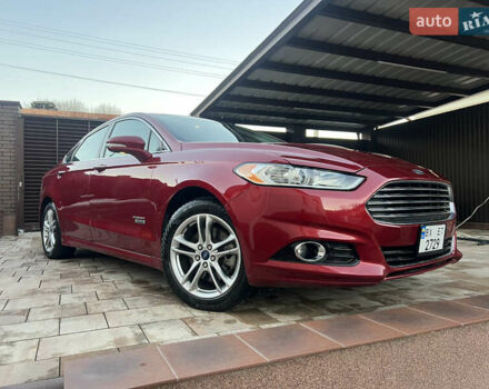 Красный Форд Фьюжн, объемом двигателя 2 л и пробегом 96 тыс. км за 13000 $, фото 8 на Automoto.ua