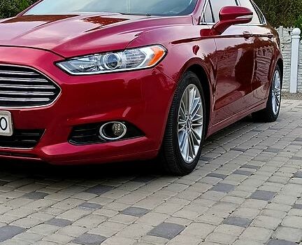 Форд Фьюжн 2015 в Львове на Automoto.ua Красный Форд Фьюжн, объемом двигателя 1.5 л и пробегом 147 тыс. км за 9500 $, фото 3 на Automoto.ua