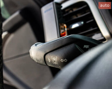 Красный Форд Фьюжн, объемом двигателя 2 л и пробегом 94 тыс. км за 14900 $, фото 49 на Automoto.ua