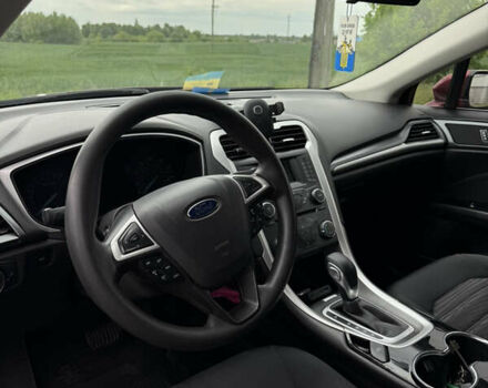 Красный Форд Фьюжн, объемом двигателя 1.5 л и пробегом 140 тыс. км за 9700 $, фото 8 на Automoto.ua