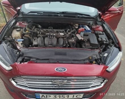 Красный Форд Фьюжн, объемом двигателя 2.5 л и пробегом 160 тыс. км за 11000 $, фото 5 на Automoto.ua