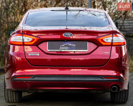 Красный Форд Фьюжн, объемом двигателя 2 л и пробегом 94 тыс. км за 14900 $, фото 20 на Automoto.ua