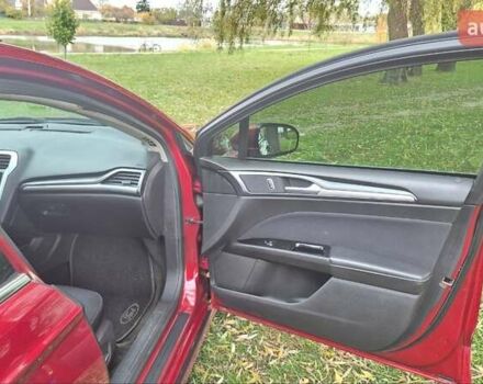 Красный Форд Фьюжн, объемом двигателя 2.49 л и пробегом 214 тыс. км за 9300 $, фото 10 на Automoto.ua