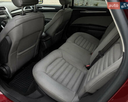 Красный Форд Фьюжн, объемом двигателя 2.5 л и пробегом 131 тыс. км за 8400 $, фото 13 на Automoto.ua