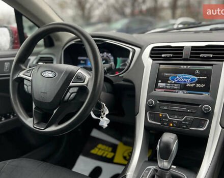 Красный Форд Фьюжн, объемом двигателя 2.49 л и пробегом 181 тыс. км за 11800 $, фото 17 на Automoto.ua