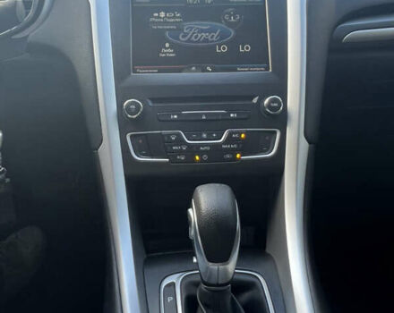 Красный Форд Фьюжн, объемом двигателя 1.5 л и пробегом 130 тыс. км за 8600 $, фото 14 на Automoto.ua