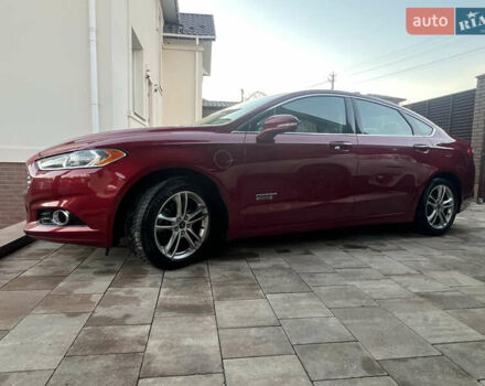 Красный Форд Фьюжн, объемом двигателя 2 л и пробегом 96 тыс. км за 13000 $, фото 5 на Automoto.ua