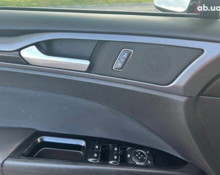 Форд Фьюжн 2015 в Львове на Automoto.ua Красный Форд Фьюжн, объемом двигателя 1.5 л и пробегом 80 тыс. км за 7800 $, фото 24 на Automoto.ua