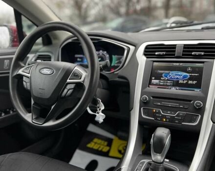 Красный Форд Фьюжн, объемом двигателя 2.5 л и пробегом 181 тыс. км за 11800 $, фото 17 на Automoto.ua