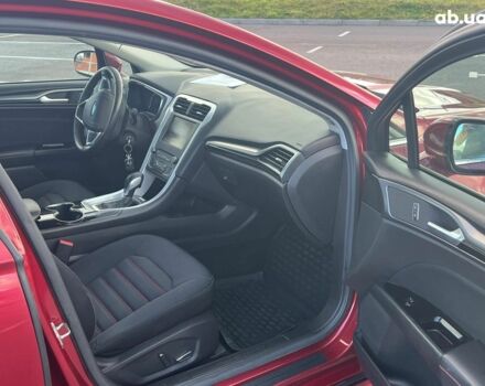 Форд Фьюжн 2015 в Львове на Automoto.ua Красный Форд Фьюжн, объемом двигателя 1.5 л и пробегом 80 тыс. км за 7800 $, фото 14 на Automoto.ua