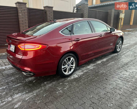 Красный Форд Фьюжн, объемом двигателя 2 л и пробегом 96 тыс. км за 13000 $, фото 1 на Automoto.ua