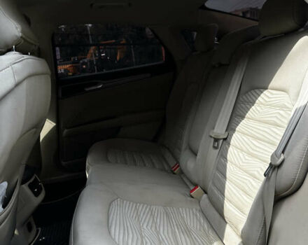 Красный Форд Фьюжн, объемом двигателя 2.49 л и пробегом 150 тыс. км за 8800 $, фото 10 на Automoto.ua