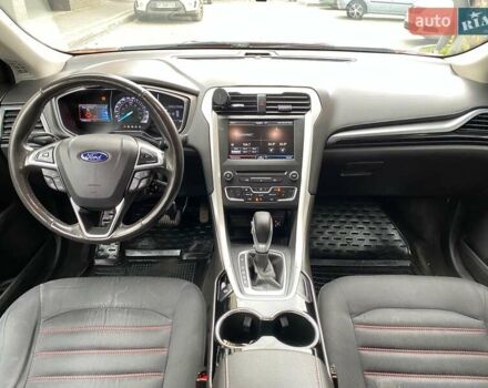 Форд Фьюжн 2015 в Ивано-Франковске на Automoto.ua Красный Форд Фьюжн, объемом двигателя 2.49 л и пробегом 178 тыс. км за 10900 $, фото 53 на Automoto.ua