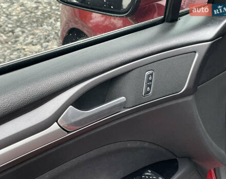 Форд Фьюжен 2015 у Києві на Automoto.ua Червоний Форд Фьюжен, об'ємом двигуна 1.5 л та пробігом 139 тис. км за 10490 $, фото 18 на Automoto.ua