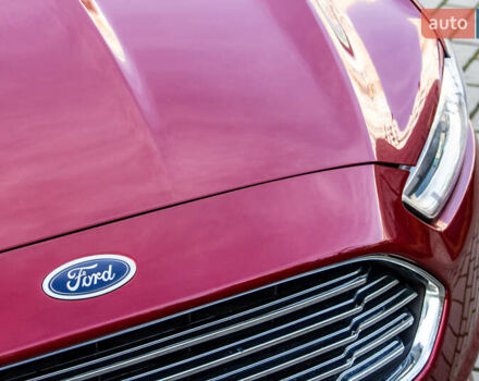 Красный Форд Фьюжн, объемом двигателя 2 л и пробегом 94 тыс. км за 14900 $, фото 11 на Automoto.ua