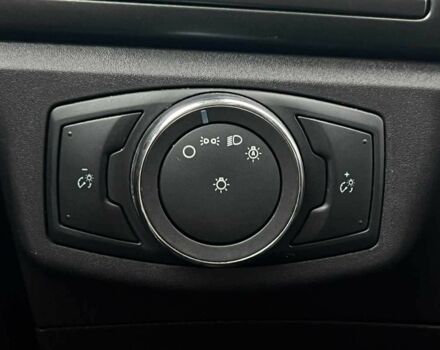 Красный Форд Фьюжн, объемом двигателя 2.5 л и пробегом 181 тыс. км за 11800 $, фото 15 на Automoto.ua