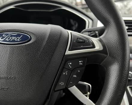 Красный Форд Фьюжн, объемом двигателя 2.5 л и пробегом 181 тыс. км за 11800 $, фото 9 на Automoto.ua