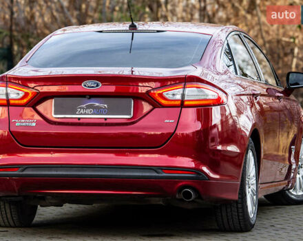 Красный Форд Фьюжн, объемом двигателя 2 л и пробегом 94 тыс. км за 14900 $, фото 25 на Automoto.ua