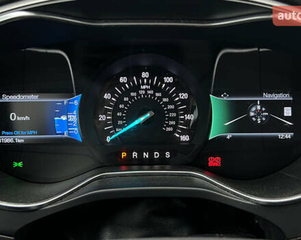 Красный Форд Фьюжн, объемом двигателя 2.49 л и пробегом 181 тыс. км за 11800 $, фото 11 на Automoto.ua