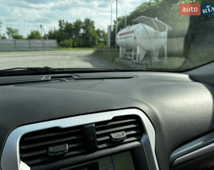 Форд Фьюжн 2015 в Львове на Automoto.ua Красный Форд Фьюжн, объемом двигателя 2.5 л и пробегом 181 тыс. км за 11000 $, фото 20 на Automoto.ua