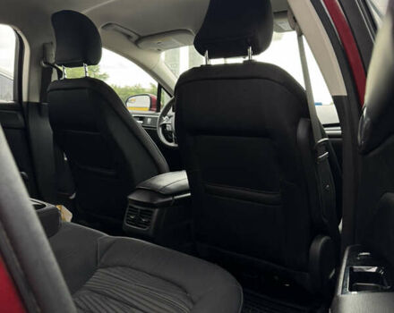 Красный Форд Фьюжн, объемом двигателя 1.5 л и пробегом 140 тыс. км за 9700 $, фото 5 на Automoto.ua