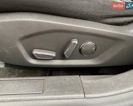 Форд Фьюжн 2015 в Ивано-Франковске на Automoto.ua Красный Форд Фьюжн, объемом двигателя 2.49 л и пробегом 178 тыс. км за 10900 $, фото 49 на Automoto.ua