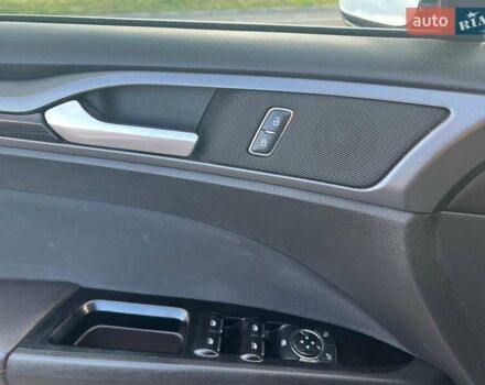 Форд Фьюжен 2015 у Львові на Automoto.ua Червоний Форд Фьюжен, об'ємом двигуна 1.5 л та пробігом 80 тис. км за 7800 $, фото 24 на Automoto.ua