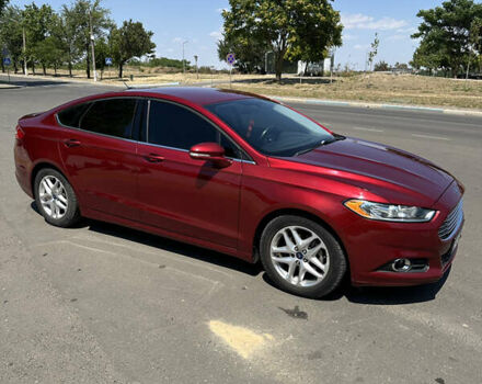 Красный Форд Фьюжн, объемом двигателя 2.49 л и пробегом 221 тыс. км за 10400 $, фото 2 на Automoto.ua