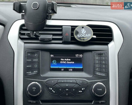 Форд Фьюжен 2015 у Києві на Automoto.ua Червоний Форд Фьюжен, об'ємом двигуна 1.5 л та пробігом 139 тис. км за 10490 $, фото 27 на Automoto.ua