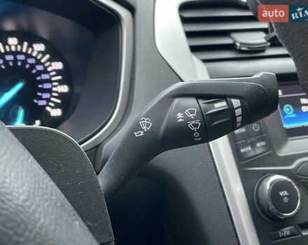 Форд Фьюжен 2015 у Києві на Automoto.ua Червоний Форд Фьюжен, об'ємом двигуна 1.5 л та пробігом 139 тис. км за 10490 $, фото 24 на Automoto.ua