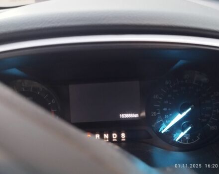 Красный Форд Фьюжн, объемом двигателя 2.5 л и пробегом 160 тыс. км за 11000 $, фото 8 на Automoto.ua