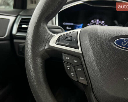 Красный Форд Фьюжн, объемом двигателя 2.49 л и пробегом 181 тыс. км за 11800 $, фото 8 на Automoto.ua