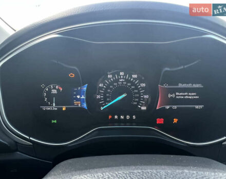 Красный Форд Фьюжн, объемом двигателя 1.5 л и пробегом 130 тыс. км за 8600 $, фото 15 на Automoto.ua